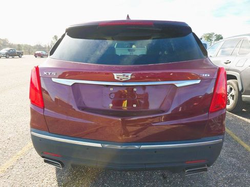 Used 2017 Cadillac XT5 Premium Luxury w/ Driver Assist Package image 4