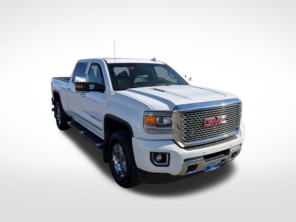 Used 2016 GMC Sierra 2500 Denali w/ Duramax Plus Package AWD/4WD image 28