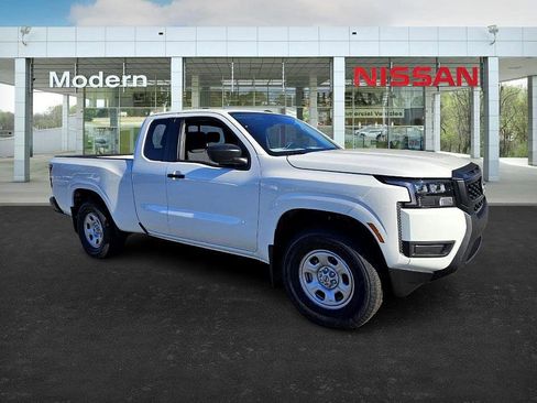 New 2026 Nissan Frontier S image 2