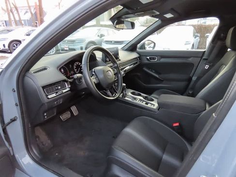 Certified 2022 Honda Civic Sport image 2