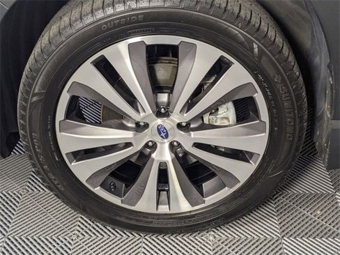 Used 2022 Subaru Ascent Limited w/ Technology Package image 8