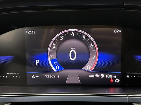 Used 2024 Volkswagen Taos SE image 10