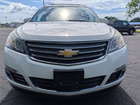 Used 2014 Chevrolet Traverse LT w/ LPO, 'HIT The Road' Package FWD image 8