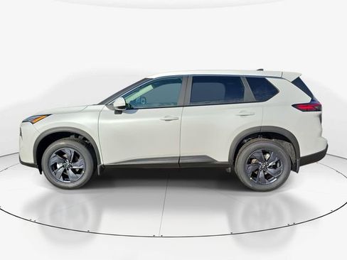 New 2026 Nissan Rogue SV FWD image 5