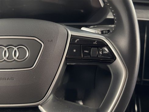 Used 2021 Audi e-tron Premium Plus w/ Premium Plus Package image 22
