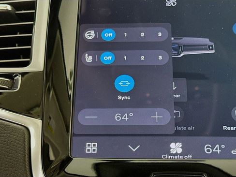 Certified 2025 Volvo XC90 B6 Plus image 20