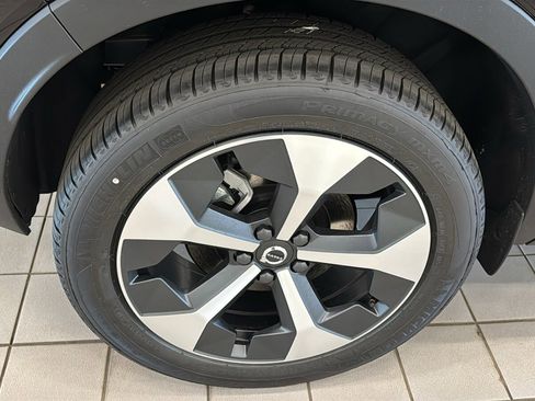 New 2026 Volvo XC40 B5 Plus w/ Climate Package AWD/4WD image 31