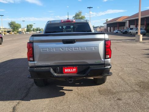Used 2024 Chevrolet Colorado Z71 w/ Z71 Convenience Package 2 AWD/4WD image 8