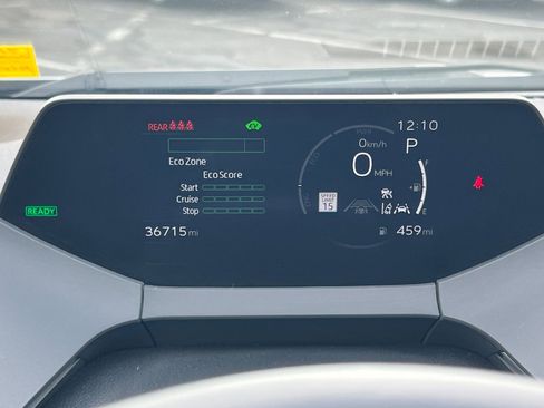 Used 2024 Toyota Prius LE image 29