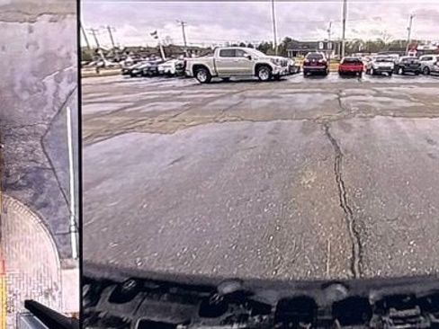 New 2026 GMC Canyon Elevation w/ Convenience Package image 29