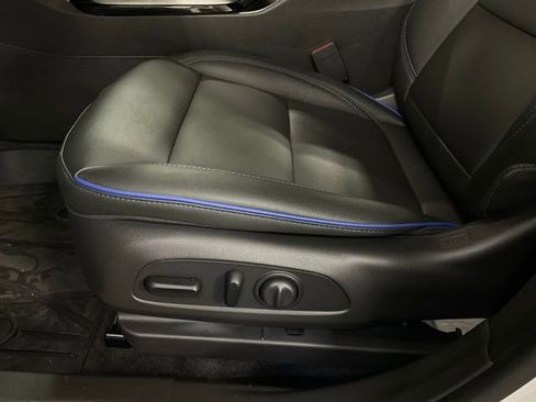 Used 2024 Buick Envista Sport Touring w/ Convenience I Package image 31