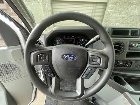 New 2024 Ford E-450 and Econoline 450 Super Duty w/ Driver's Safety Package RWD image 16