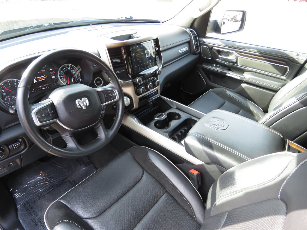 Used 2022 RAM 1500 Laramie AWD/4WD image 11