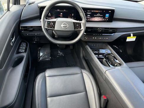 Certified 2025 Nissan Murano SV FWD image 7