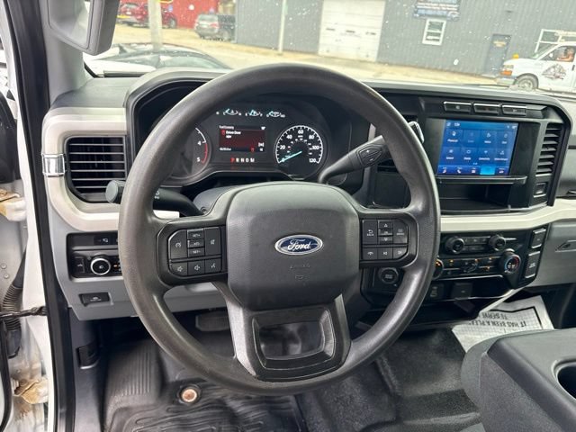 Used 2023 Ford F350 XLT AWD/4WD image 24