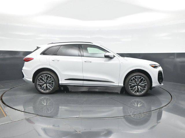 New 2026 Audi Q5 Premium Plus AWD/4WD image 8