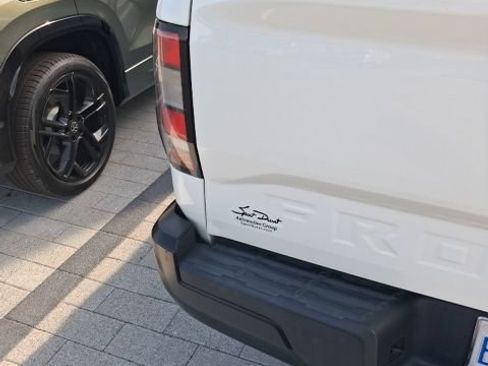 Used 2022 Nissan Frontier S RWD image 18