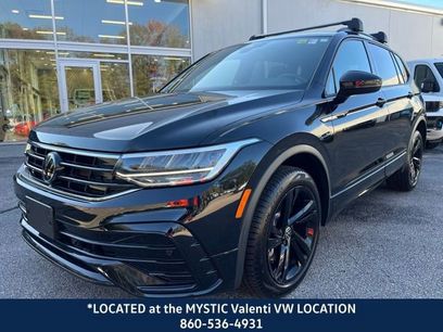 Certified 2024 Volkswagen Tiguan SE R-Line