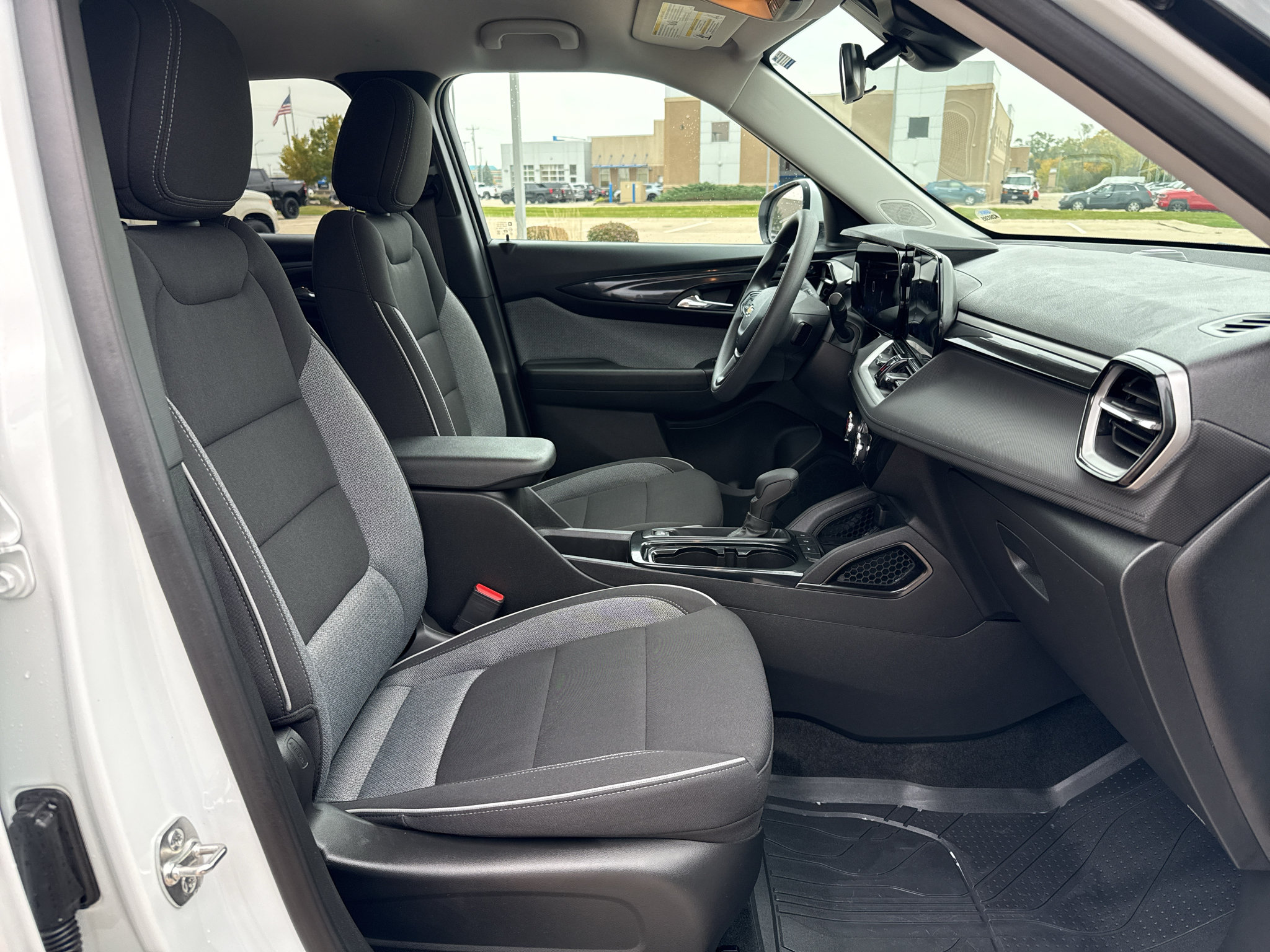 New 2026 Chevrolet TrailBlazer LT FWD image 30