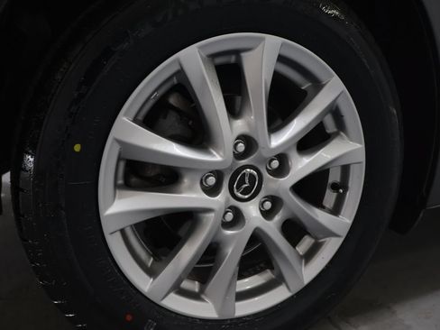 Used 2017 MAZDA MAZDA3 Sport w/ Preferred Equipment Package FWD image 30