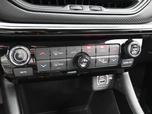 Used 2022 Jeep Compass Trailhawk image 24