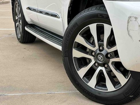Used 2018 Toyota Sequoia Limited w/ Safety & Convenience Package RWD image 9