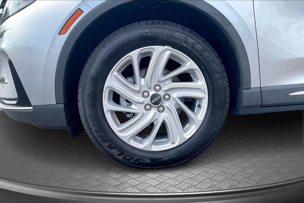 Used 2023 Lincoln Corsair FWD image 33