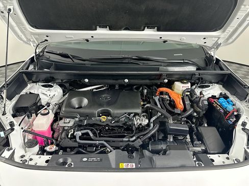 Used 2024 Toyota RAV4 LE image 41