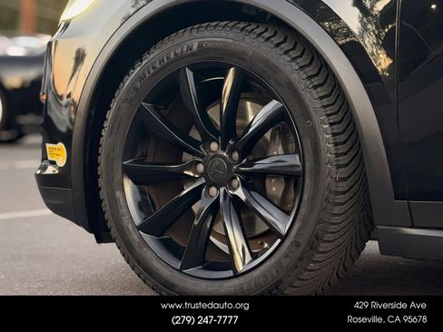 Used 2020 Tesla Model X Long Range image 20