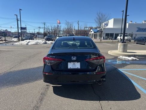 Used 2023 Honda Civic Sport image 7