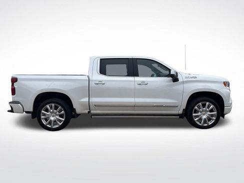 Used 2025 Chevrolet Silverado 1500 High Country image 8