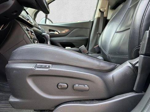 Used 2018 Buick Encore Essence AWD/4WD image 14