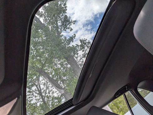 Used 2023 Toyota RAV4 SE w/ Weather & Moonroof Package AWD/4WD image 15