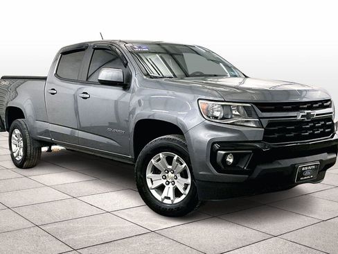 Used 2022 Chevrolet Colorado LT w/ LT Convenience Package image 2