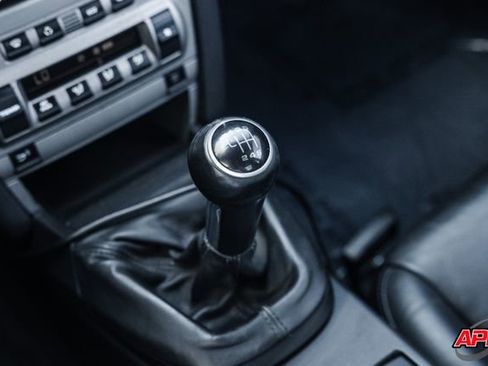 Used 2005 Porsche 911 Carrera image 12