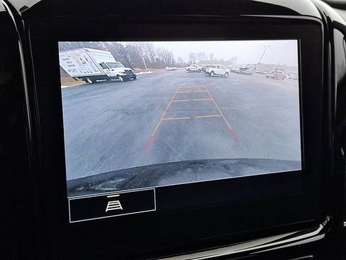 Used 2023 Chevrolet Traverse LT AWD/4WD image 4
