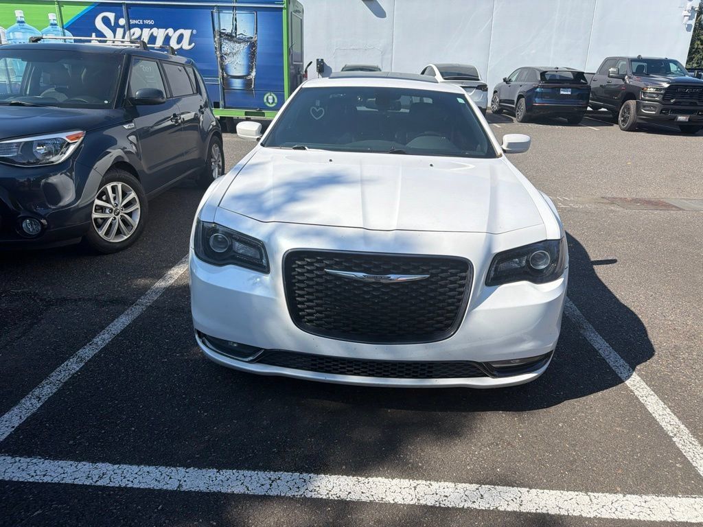 Used 2015 Chrysler 300 S RWD image 2