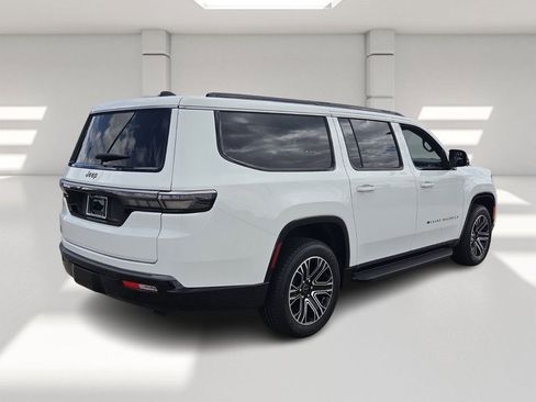 New 2026 Jeep Grand Wagoneer L 4WD w/ Premium Group I image 5