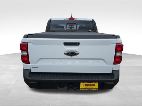 Used 2024 Ford Maverick Lariat w/ Black Appearance Package image 6