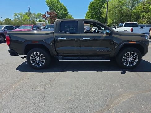 Used 2023 GMC Canyon Denali AWD/4WD image 5