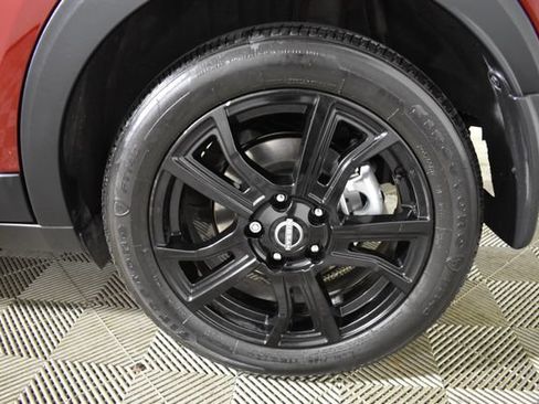 Used 2024 Nissan Kicks SR w/ SR Premium Package FWD image 40