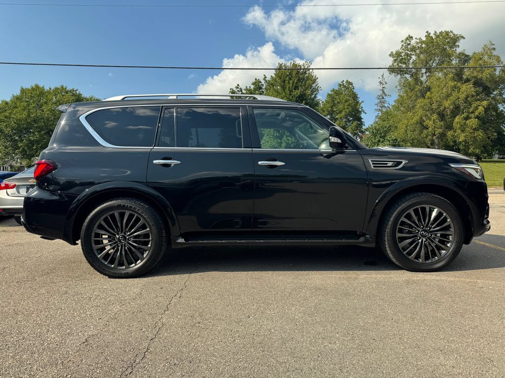 Used 2023 INFINITI QX80 Premium Select w/ Cargo Package AWD/4WD image 3