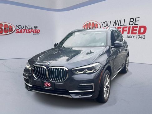Used 2022 BMW X5 xDrive40i w/ Premium Package AWD/4WD image 3