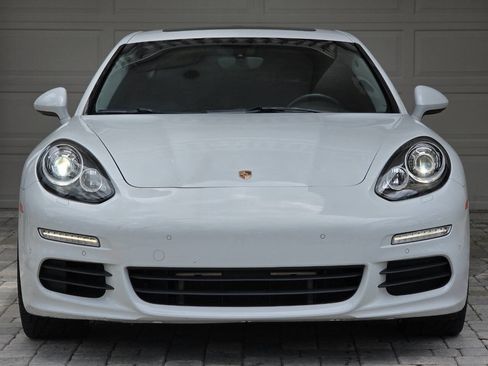 Used 2015 Porsche Panamera S w/ Premium Package image 28