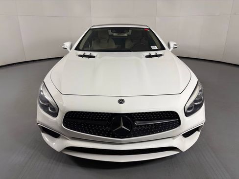 Used 2018 Mercedes-Benz SL 450 w/ Premium I Package image 3
