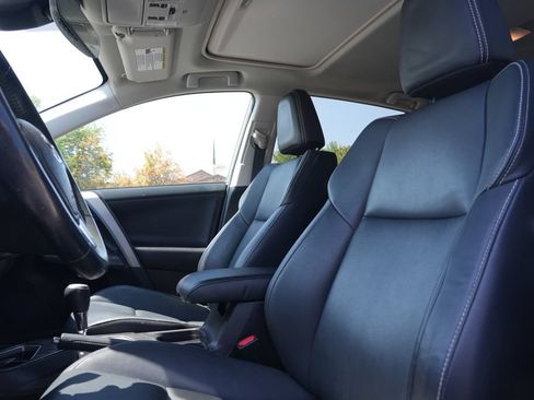 Used 2017 Toyota RAV4 Platinum w/ All Weather Liner Package FWD image 13