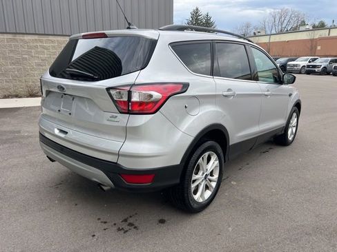 Used 2018 Ford Escape SE w/ SE Sync 3 Package image 5