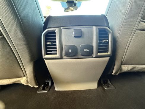 Used 2019 Ford F150 XLT w/ Equipment Group 302A Luxury image 38