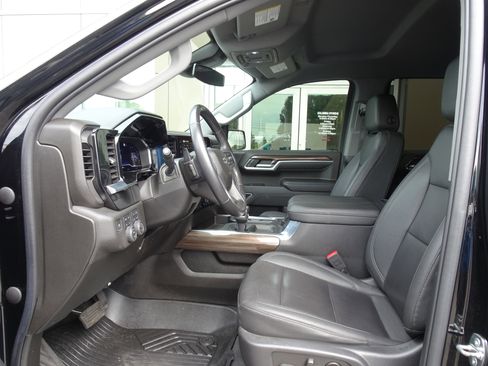 Used 2023 Chevrolet Silverado 1500 RST w/ RST All Star Premium Package AWD/4WD image 9