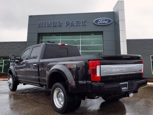 Used 2019 Ford F450 Platinum w/ Platinum Ultimate Package image 6